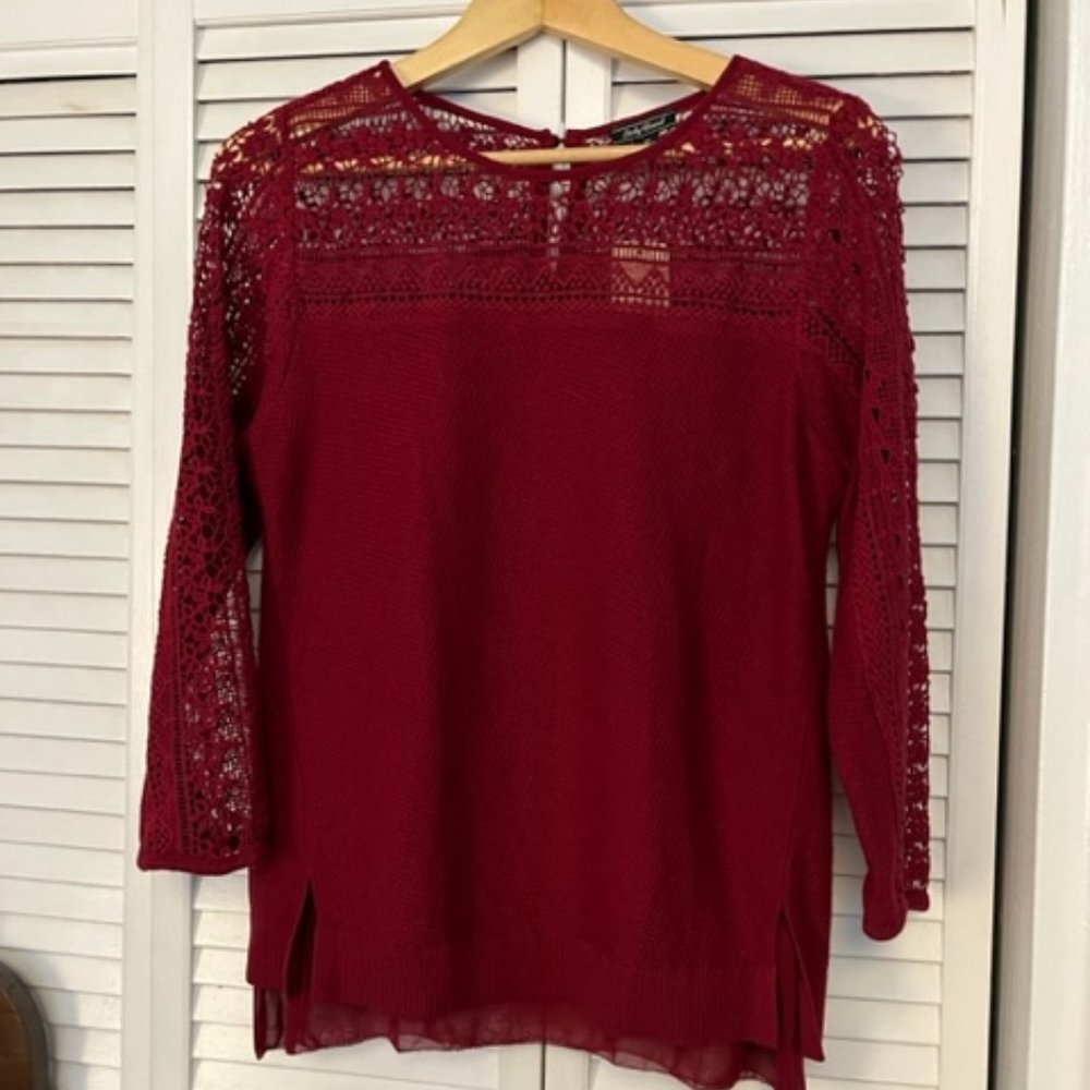 Lucky Brand Berry Love Red Top❤️❤️❤️